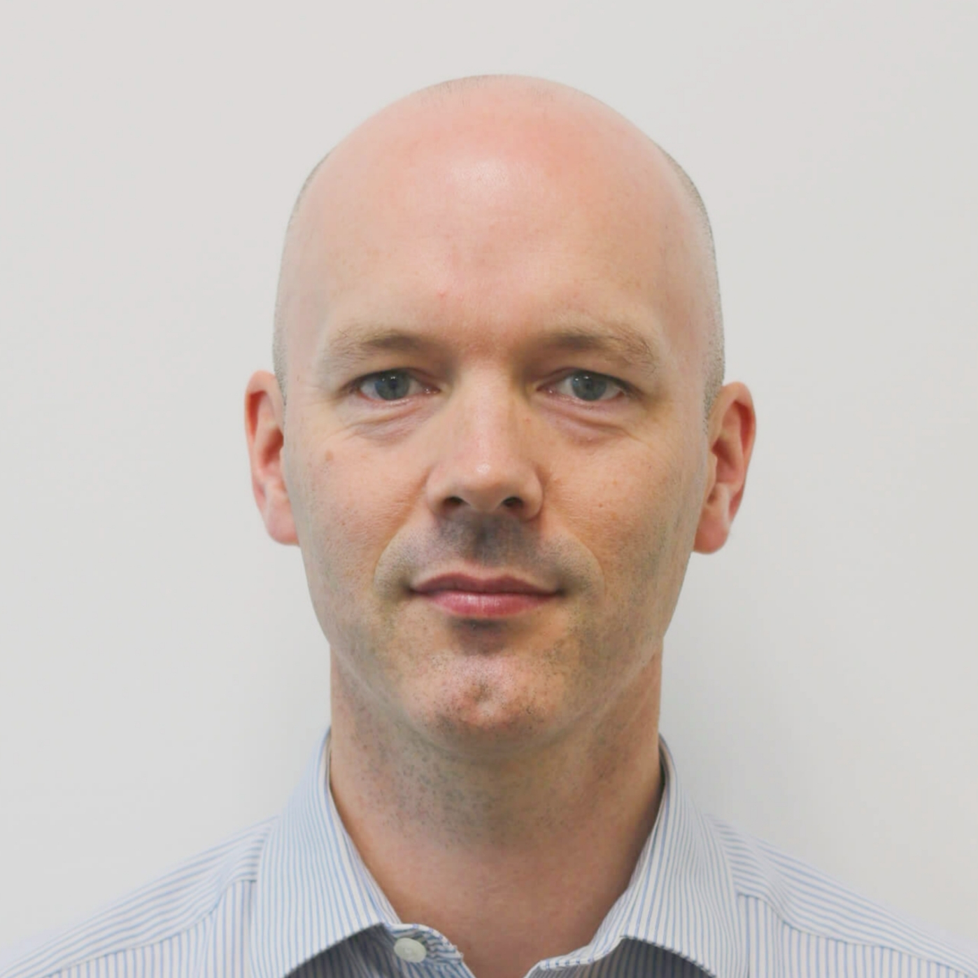 Gareth Hinds
